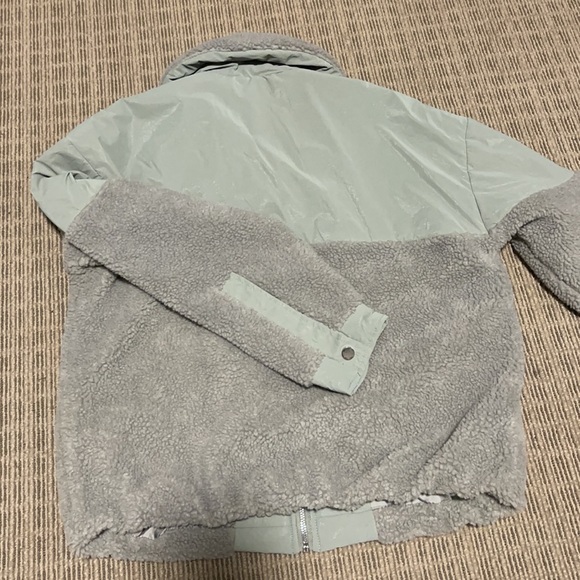 Fall/winter jacket - Picture 4 of 8